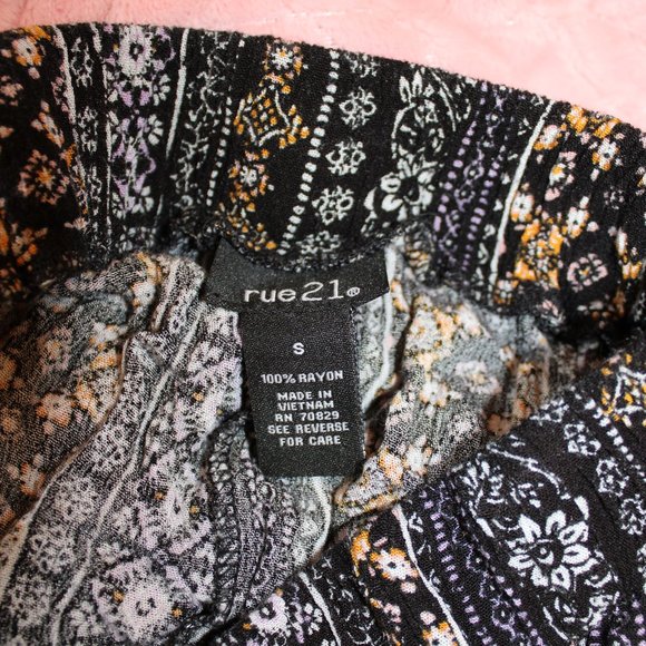 Summer Shorts - Picture 3 of 3